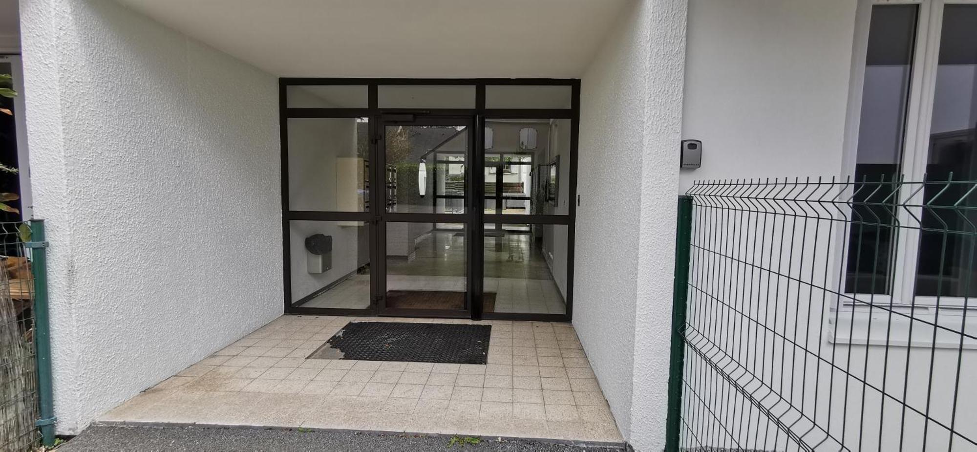 Le Patio Tram Paridis Apartamento Nantes Exterior foto